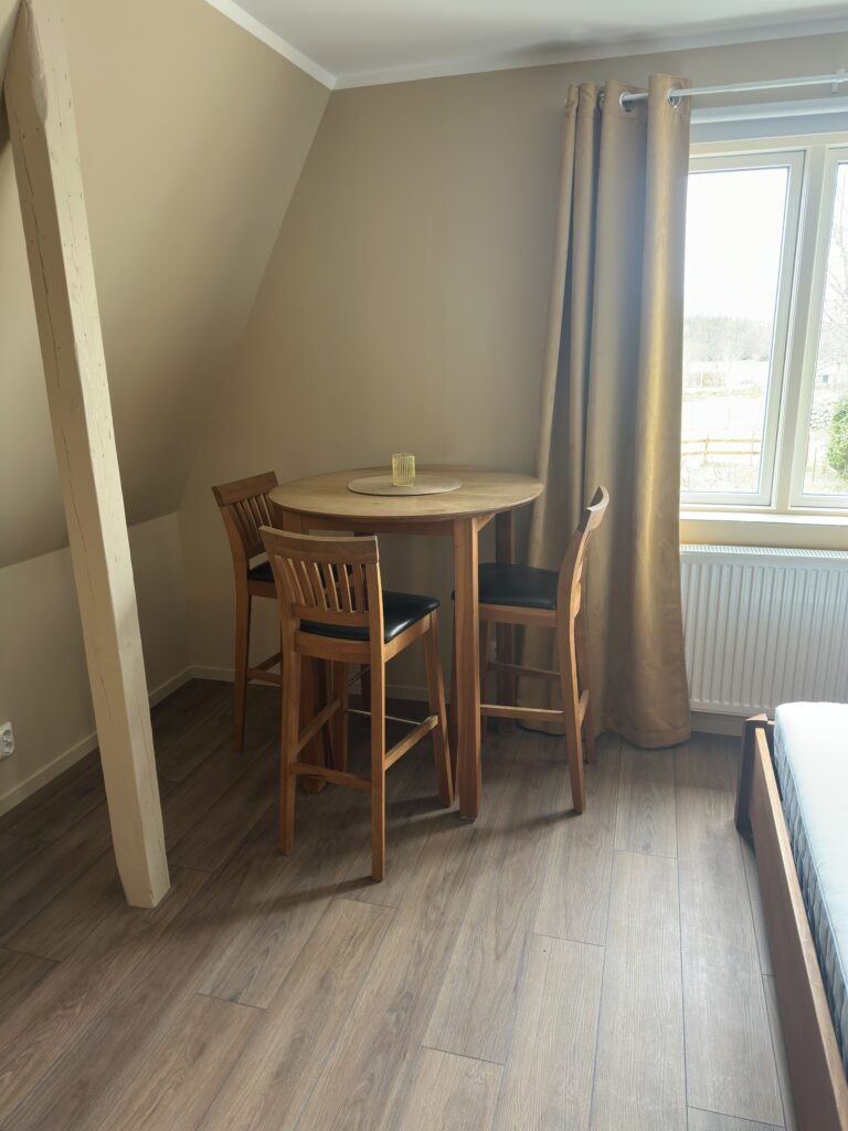 Room 5