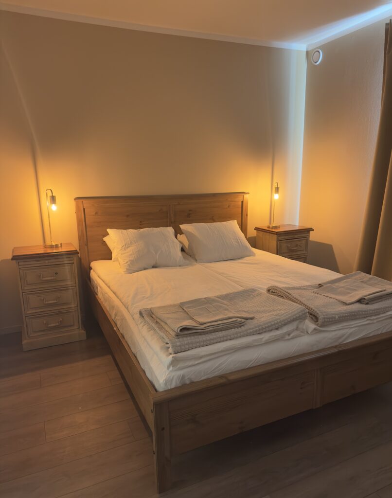 Room 8